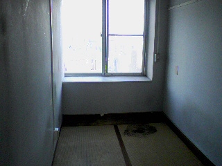 主の居なくなった部屋, 6年間住んでいたところ